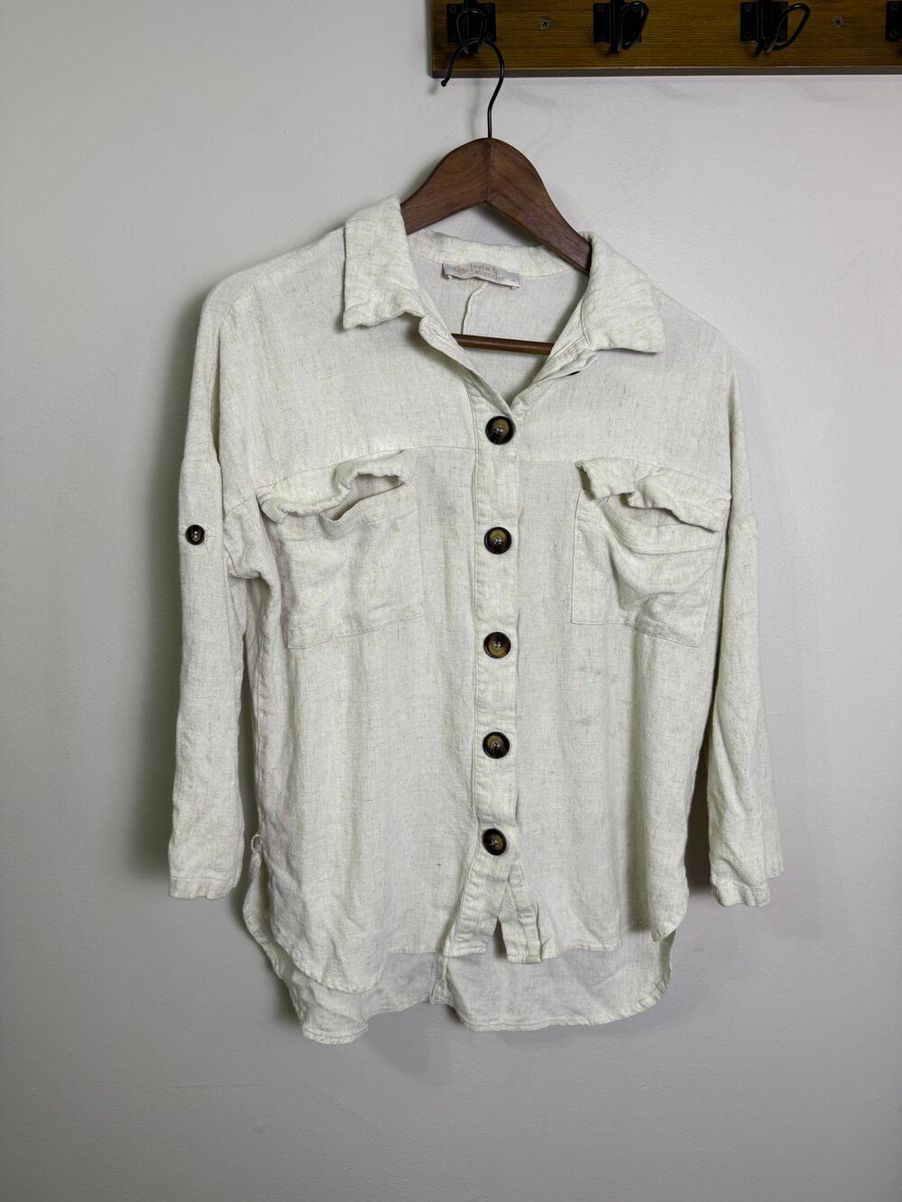 Leela & Lavender Linen Blend Button Up Shirt Women’s M – Neutral Lightweight Top